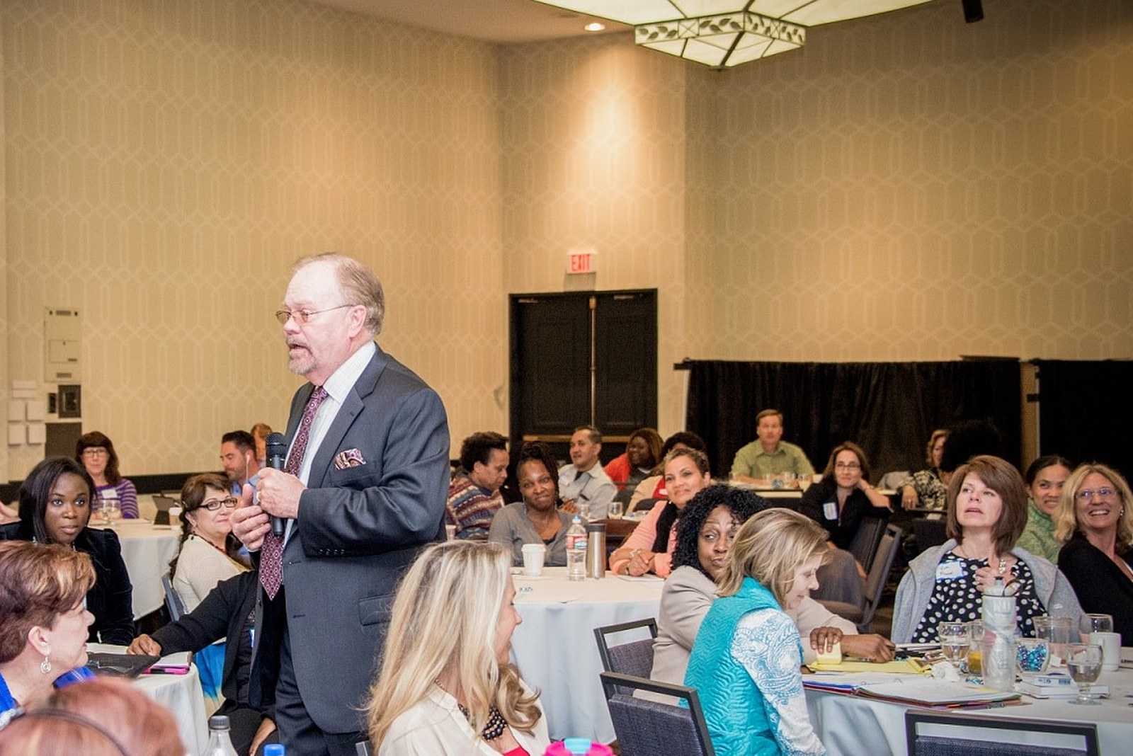 Jim Bob Solsbery presenting to a room of educators